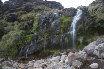 Wasserfall - Tongariro Crossing - Neuseeland im April