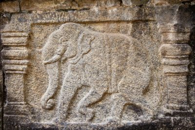 Rundreise Sri Lanka - Elefantenskulptur - Tempel - Sri Lanka